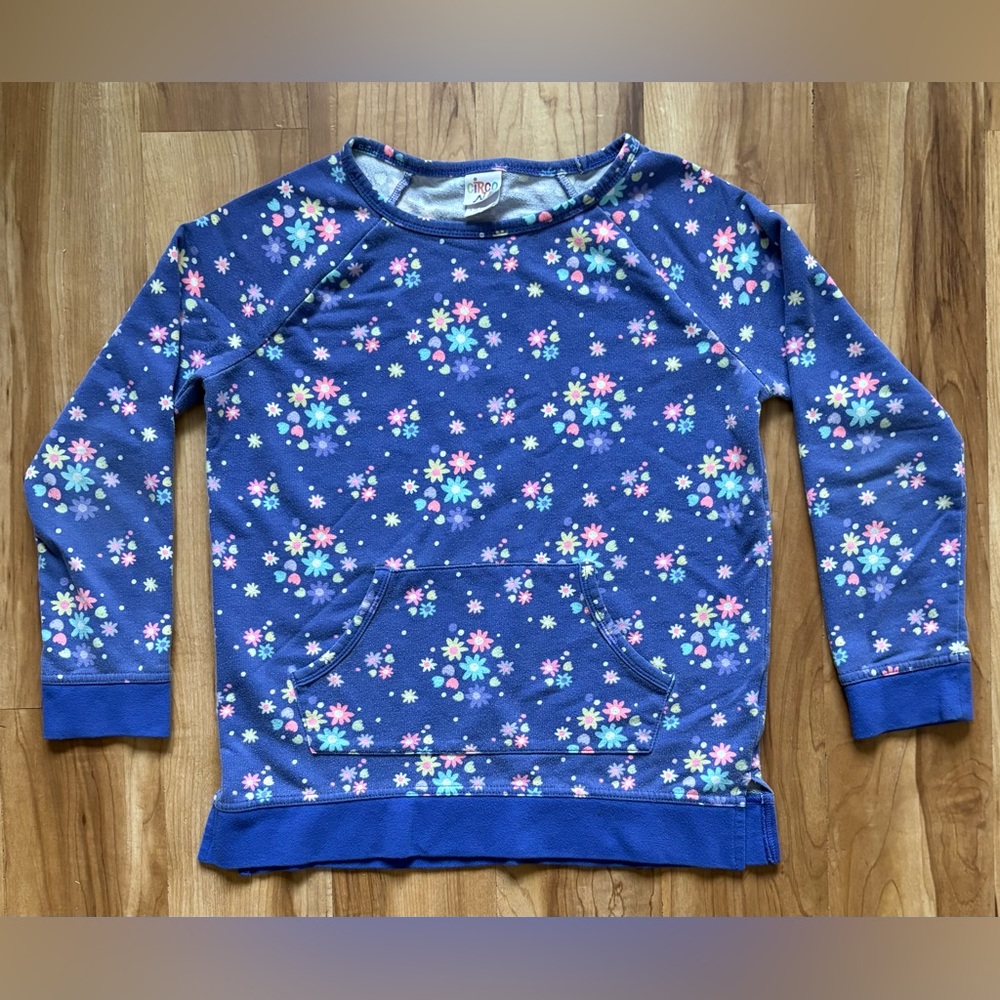Circo Girl’s Blue/Violet Floral Sweatshirt with Front Hand Pouch, Size 10/12